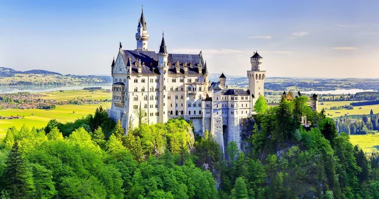 Depuis Munich : excursion d’une journée complète à Neuschwanstein et Linderhof